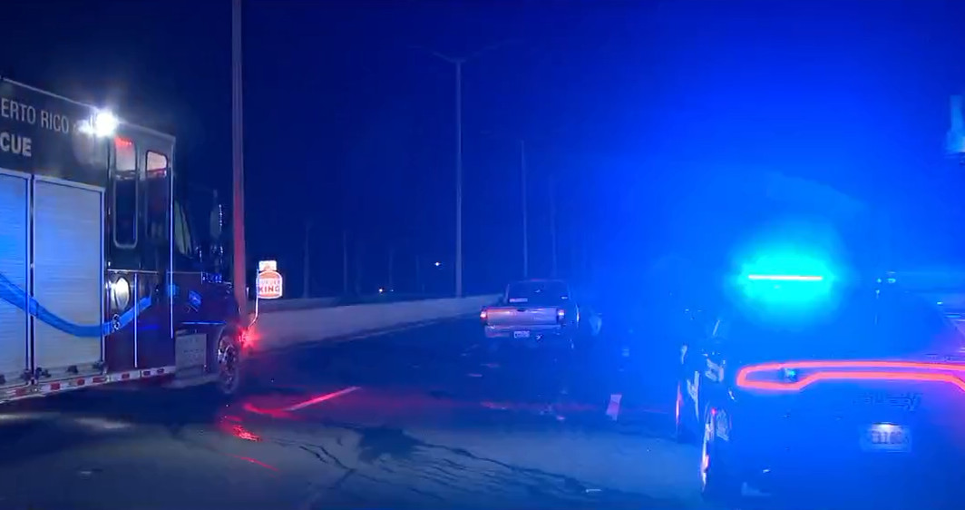 Video:Muere hombre que fue arrollado mientras cambiaba una goma en un carril central de Carolina