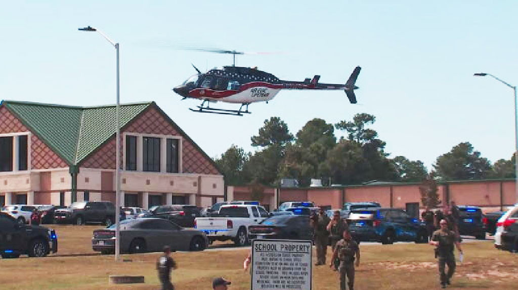 Video: Tiroteo en escuela secundaria de Georgia deja dos muertos y 4 heridos
