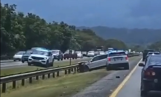 Video: Se reporta accidente de auto en el Expreso 22 de Manati hacia Arecibo