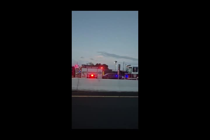 Video: Vehículo volcado en la Baldorioty