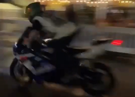 Video: Vea lo que hace un Boricus lució en motora en Providence