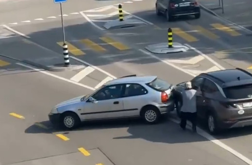 Video: Le chocó el carro, se fue a la fuga y miren lo que le pasó
