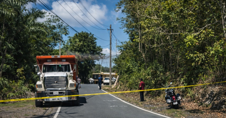 Video: Camión atropella a hombre en Lares