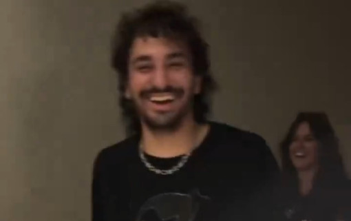 Video gracioso: Le hicieron una fiesta sorpresa a su amigo y todos se disfrazaron de él