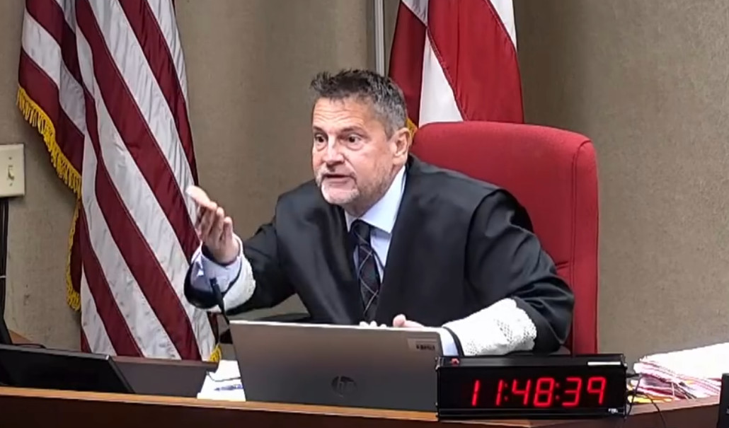 Video: Se agita el juez en el caso de asesinato del Biólogo en Yauco