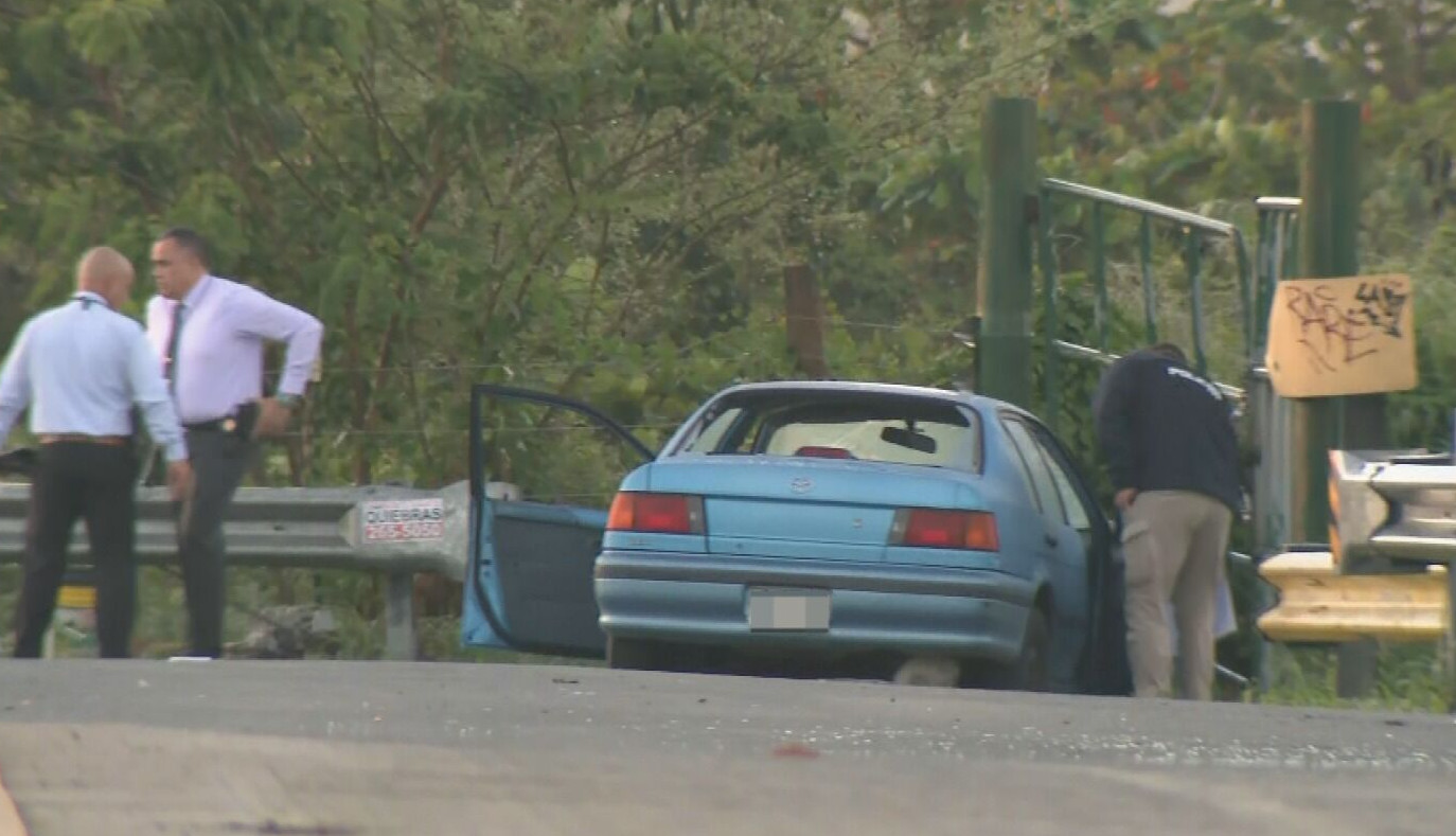 Video: Encuentran cuerpo baleado de una mujer dentro de vehículo en Yauco