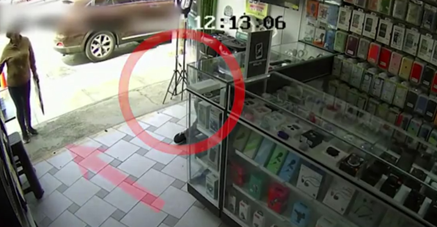 Video:Banda de ancianos llamada "Los Ladrones Viagra"