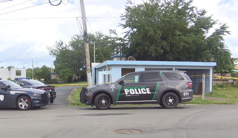 Video: Encuentran cuerpo de hombre desnudo en Guaynabo