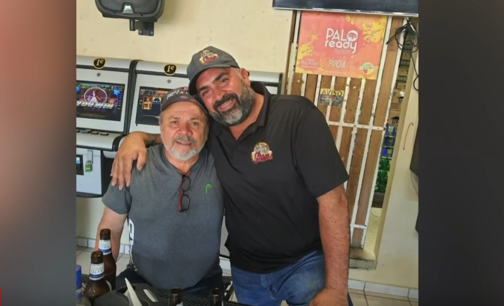 Video: Hombre encuentra el cuerpo sin vida de su hermano en restaurante de Comerío