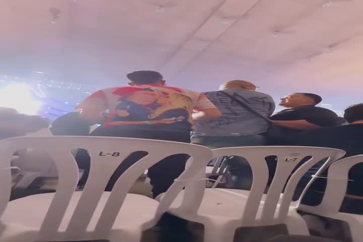 Video: Nuevo video muestra la cachimba que le dieron los de Seguridad a fan en el concierto de Ednita Nazario