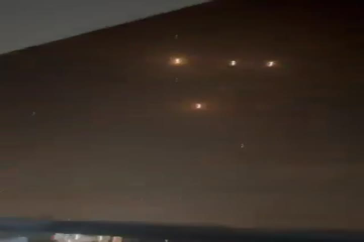 Video: Venezolano capta en video el momento en que un misil impacta en Venezuela