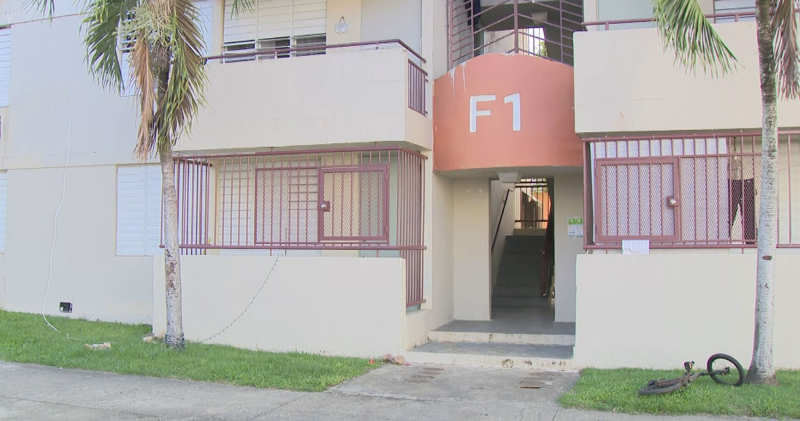 Video:Investigan muerte de mujer en residencial de San Juan