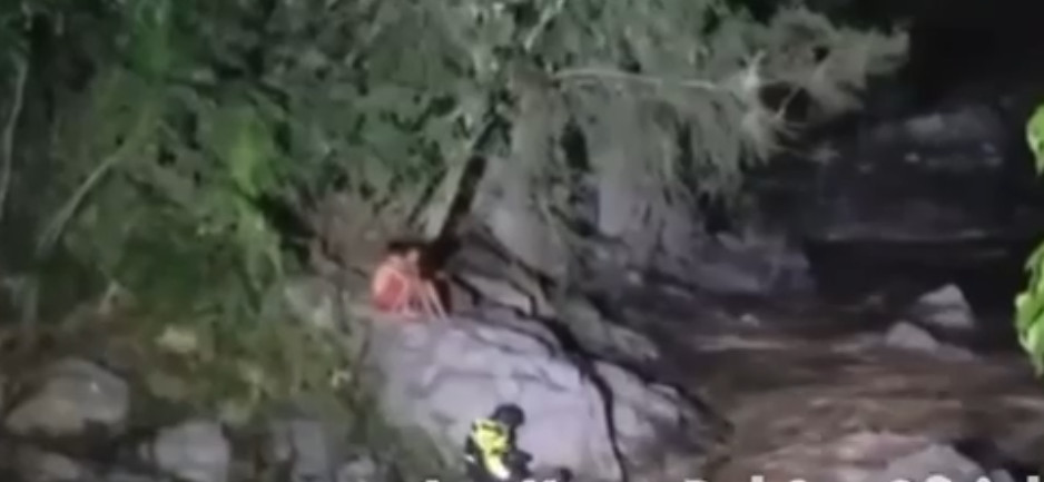 Video completo del rescate de una pareja en riodePonce