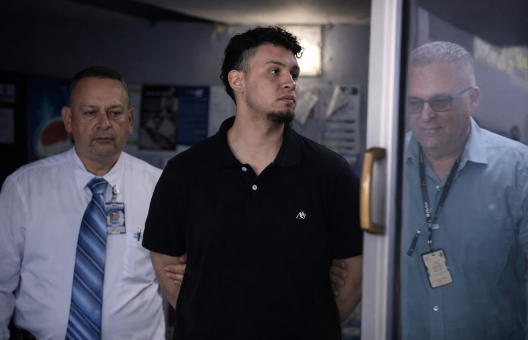 Video: Sentencian a doce años de probatoria a hombre que intentó asfixiar a su hijo