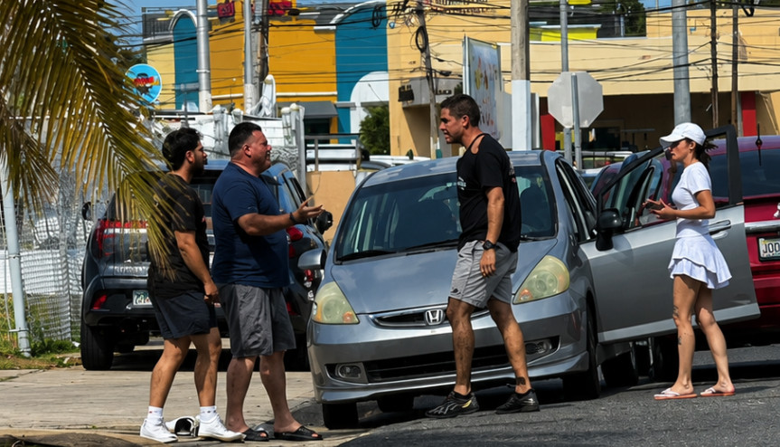 Video en PR: Captan segundo Round de pelea en medio de la calle