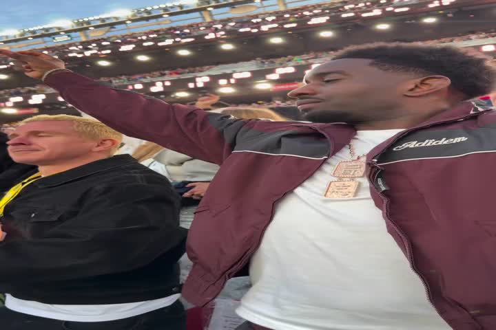 Video: Así gozaban los "Americanos" el show latino en el Súper Bowl