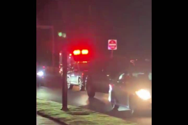 Video: Momento en que rescatan a mujer que quedó "Pillada" dentro de un auto en accidente en Cupey