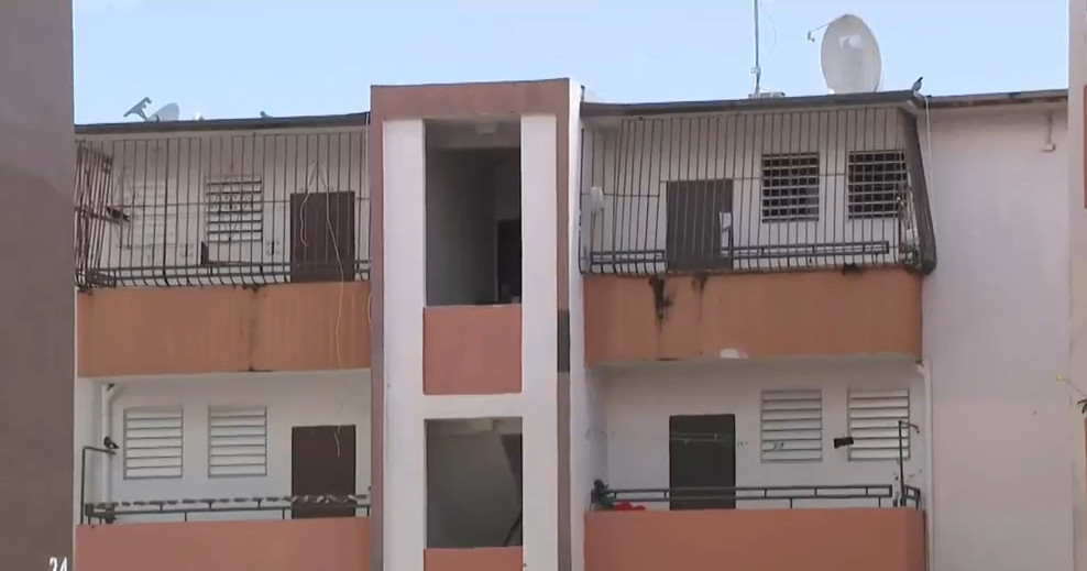 Video: Molestos residentes de residencial Llorens por constante falta de agua potable