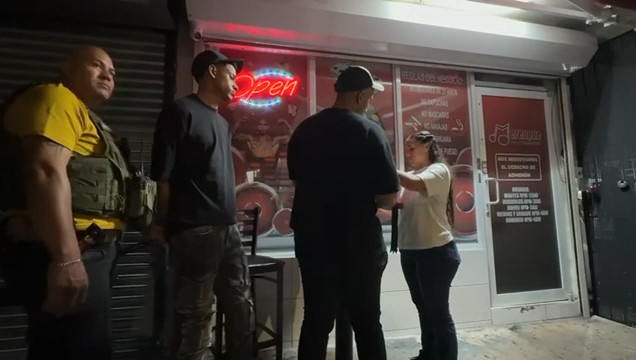VIDEO: Arrestos y armas ocupadas en negocios de San Juan y Canóvanas