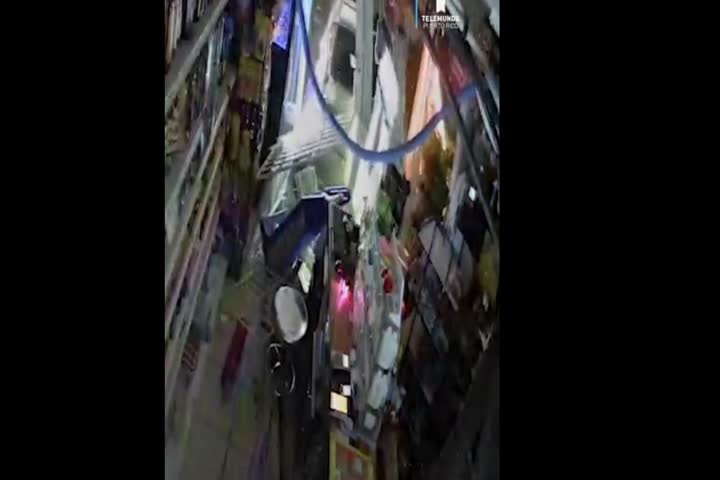 Video: Municipales de San Juan recuperan vehículo robado en Trujillo Alto y utilizado en robo a negocio en Río Grande