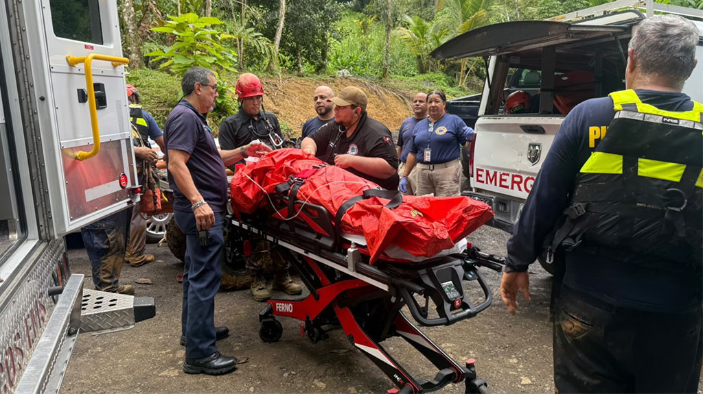 Video:Turista sufre aparatosa caída en río de Ceiba y resulta con trauma cerebral