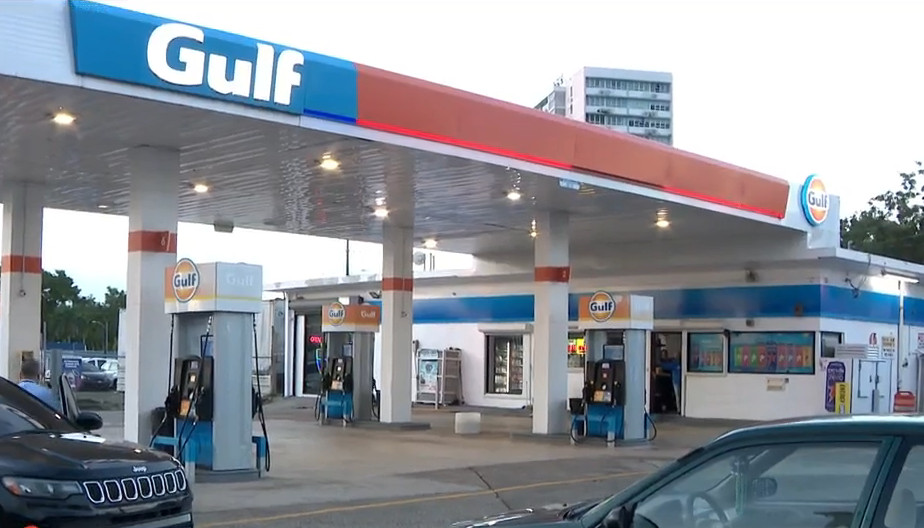Video: Hieren de bala a un hombre en gasolinera de Carolina