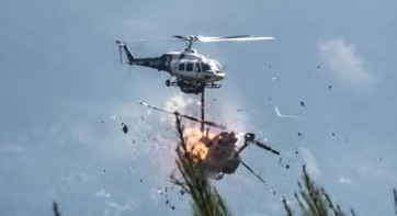 Video: Dos helicópteros de bomberos colisionan durante misión para apagar incendios en Grecia