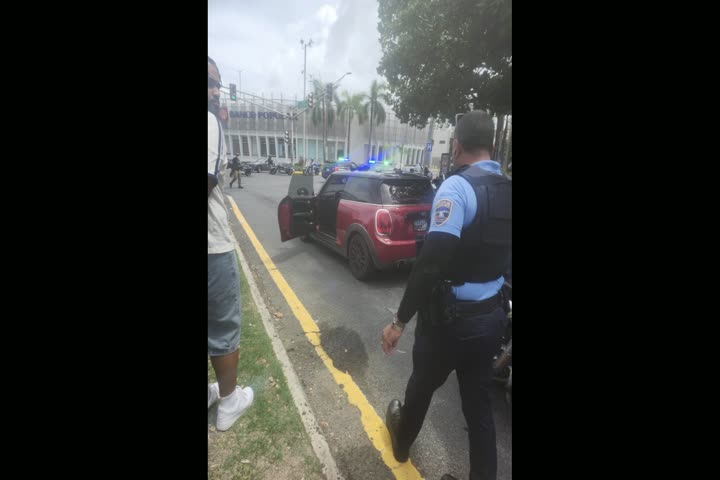 Video: Fotos: Se robó un carro en Fajardo, cámaras detectaron que llegó a San Juan y los municipales lo arrestaron