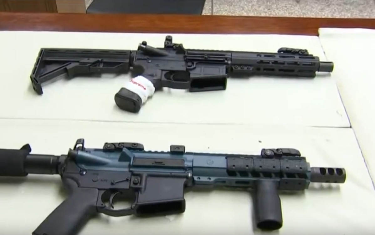 Video: Ocupan armas en vehículo vinculado a intento de robo en hotel de Quebradillas