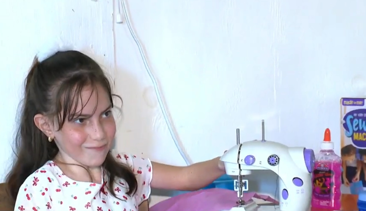 Video:"Quiero una casita linda", familia de niña con enfermedad del corazón recibe orden de desalojo