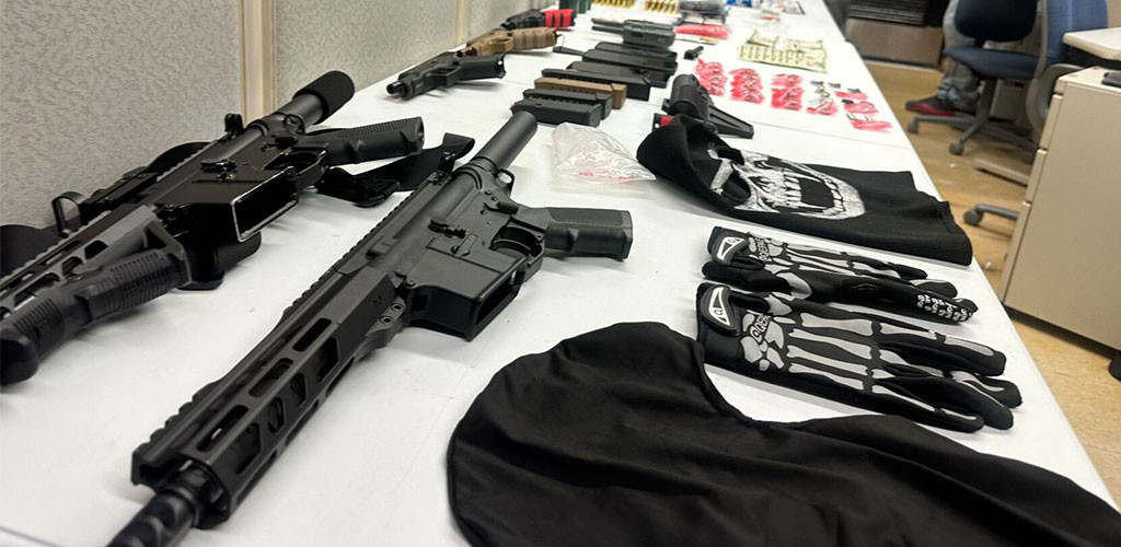 Video: Pareja arrestada en Caguas con cinco armas y aditamentos para modificarlas