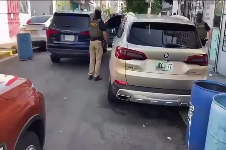 Video: Otro Boricua molesto le "Para el Caballo" a los de ICE que lo confundieron con un inmigrante