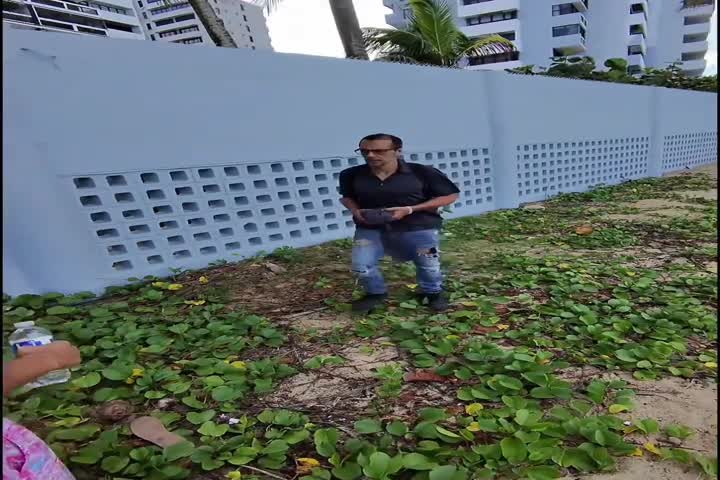 Video: jóvenes pillan a un "Don" Tomando fotos a las mujeres en Plata de San Juan