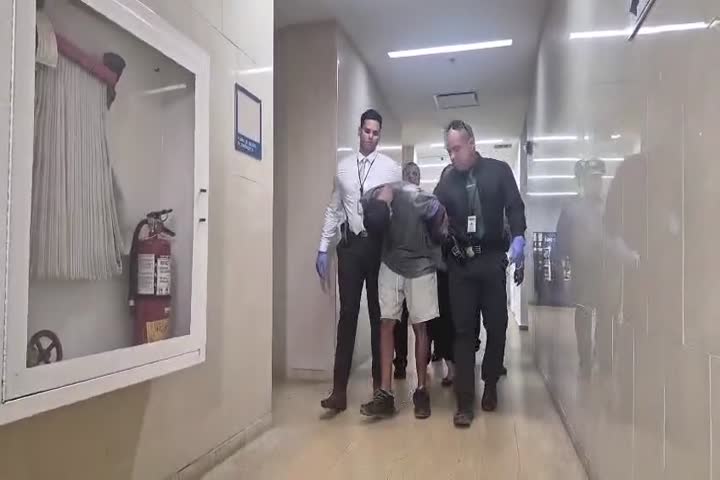 Video: Este es el títere que le robó el carro a un viejito en Caguas