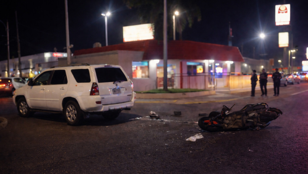 Video: Identifican motociclista que murió tras ser arroyado por vehículo en Carolina