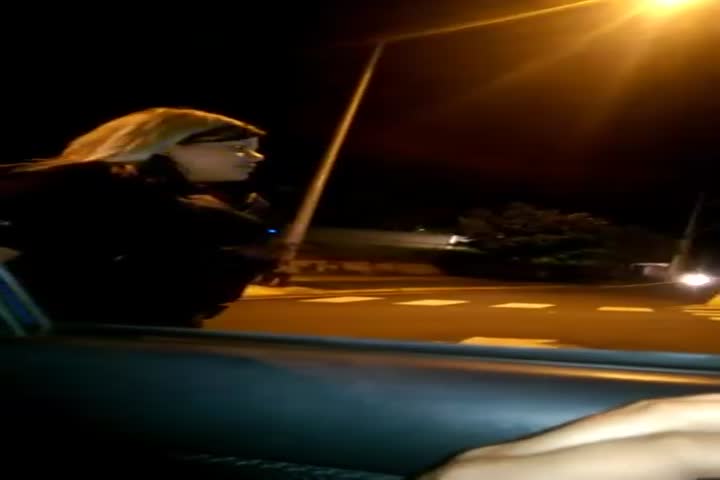 Video: Molesta mujer policía en Guaynabo porque un ciudadano la estaba grabando