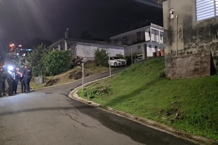 Video un joven muerto y otro herido durante tiroteo anoche en Canóvanas