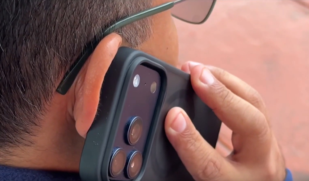 Video: Hombre retira y entrega $10,500 por falso secuestro de su hija