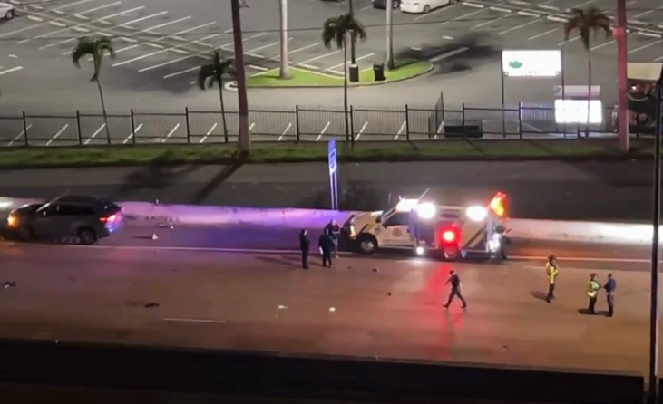 Video del accidente con dos motoras esta madrugada en el expreso Martínez Nadal