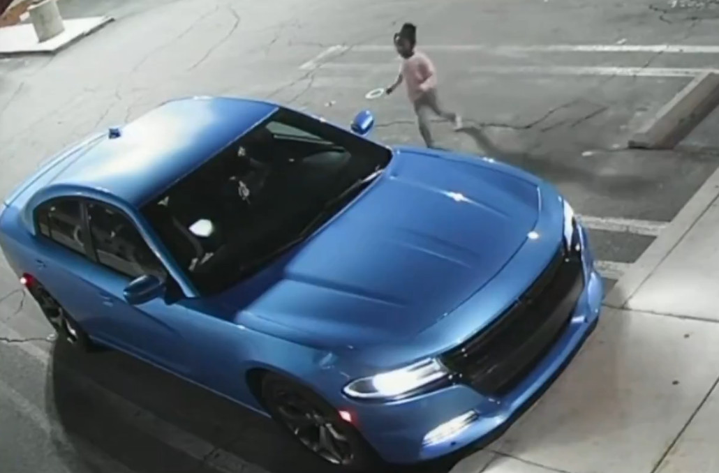 Video: Mujer salva a niña de 4 años tras salir tarde del trabajo "Dios sabía por qué estaba allí"