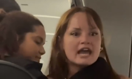 Video: Mujer la forma en vuelo que se dirigía a PR