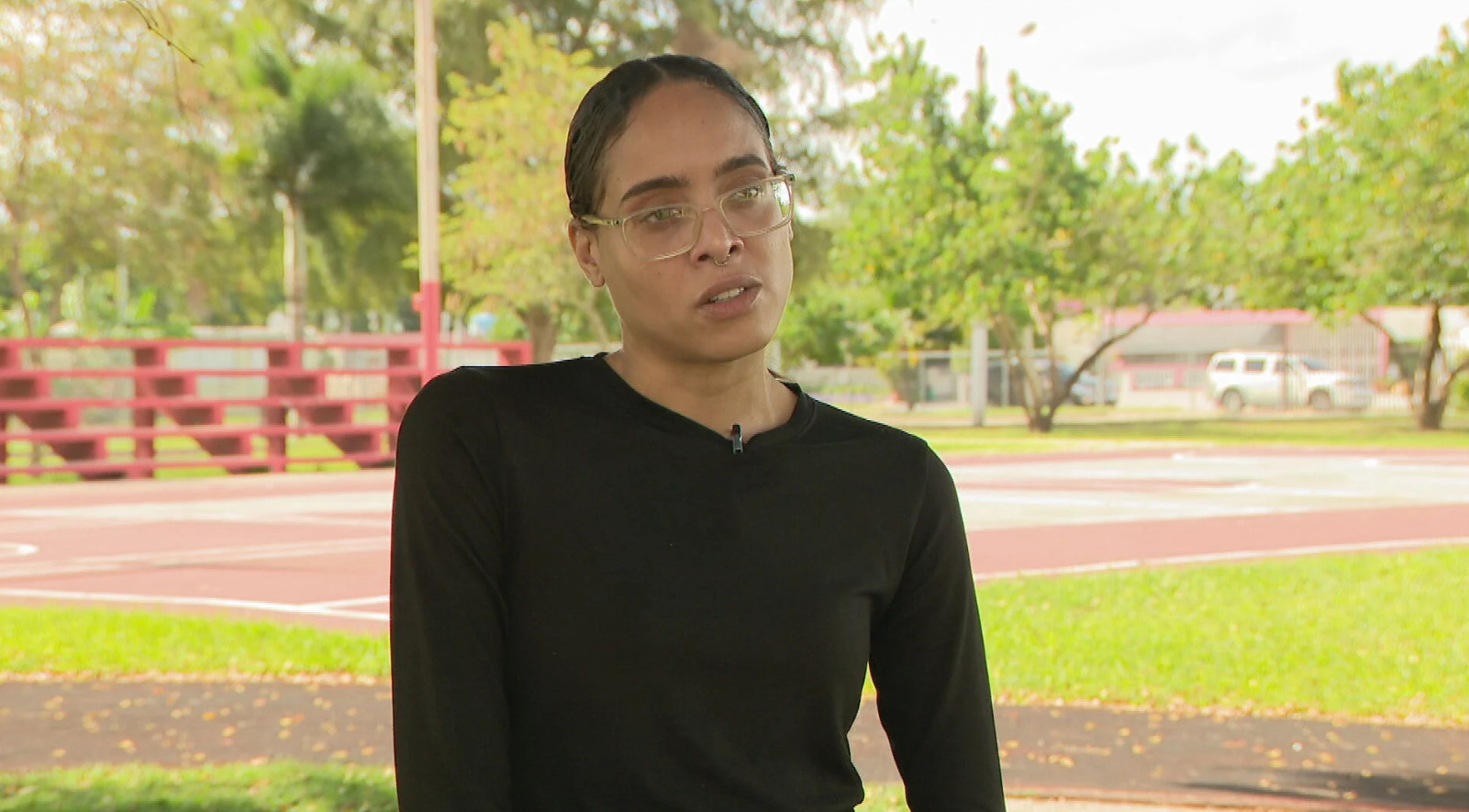 Video: Desesperada madre de menor de educación especial denuncia "bullying" en escuela de Caguas