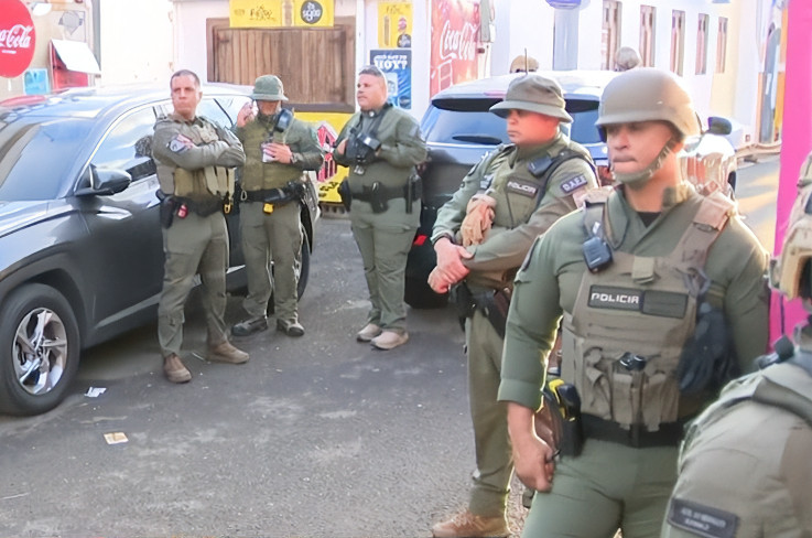 Video:Arrestan a acusado de la Masacre de Pájaros en medio de allanamientos
