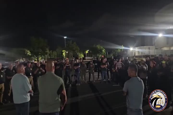 Video; Municipales y estatales ocupan armas durante intervenciones esta madrugada en negocios de San Juan