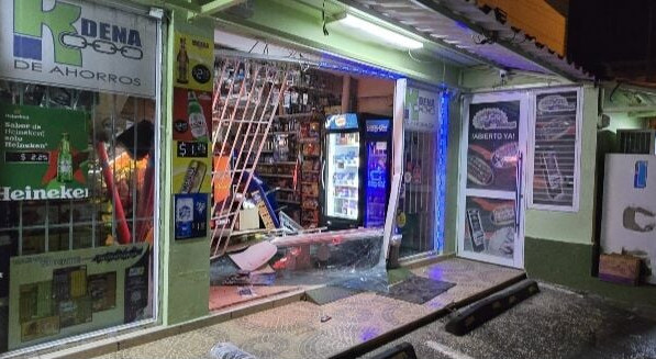 Video:"Fui una víctima más de estos charlatanes", lamenta dueño de colmado destruido en Río Grande