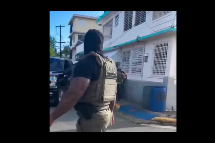 Video: Se Tira tempranito la "Migra" en Capetillo, Rio Piedras