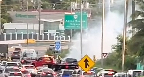Video: Tremendo tapón en Caguas por fuego forestal cerca de Las Catalinas