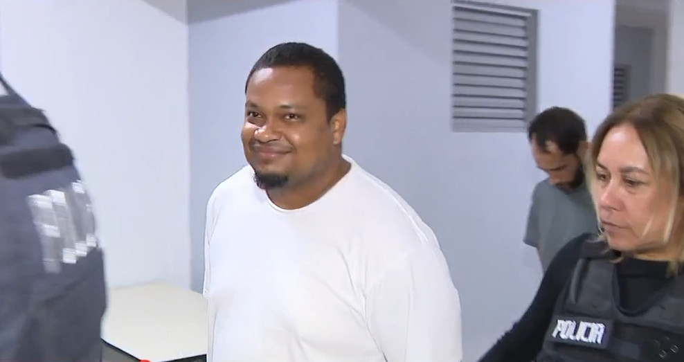 Video:Arrestan a nueve hombres durante operativo antidrogas en San Juan