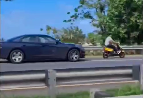 Video: Motorista en Rio Grande intenta huir en contra del tránsitodelapolicía