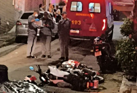 Video: Momentos en que mujer policía da de baja a dos "Cacos" que fueron a robarle en Basil